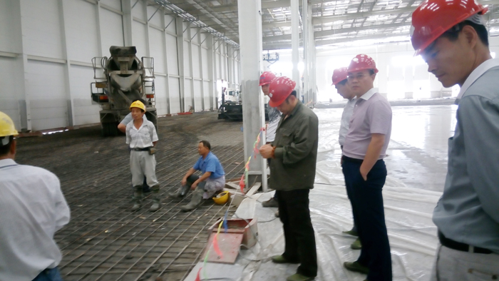 耐福地坪客戶考察--正在施工項目