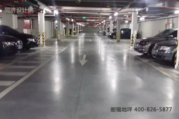 停車場(chǎng)地面