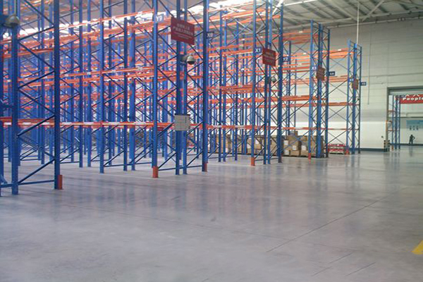 物流倉儲地面