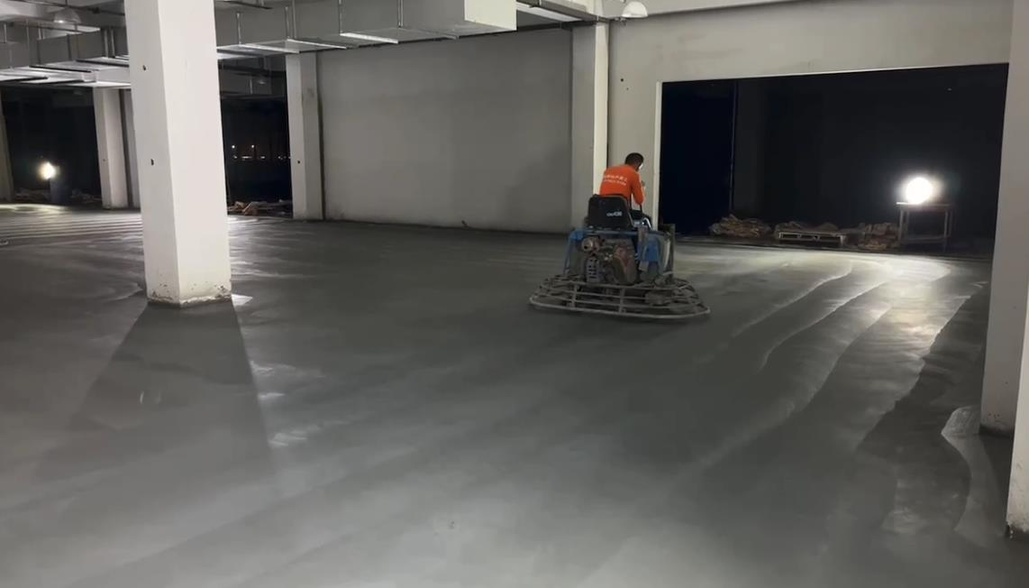 金剛砂耐磨地坪