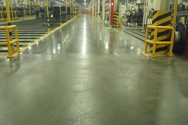 工業(yè)車(chē)間水泥地面起塵起砂起灰解決方案 工業(yè)車(chē)間水泥地面起塵起砂起灰解決方案