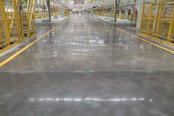 東風汽車制造車間地面——迪樂堡密封固化地坪