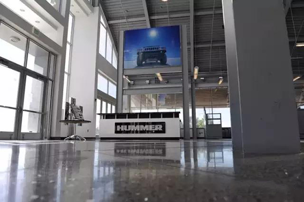 悍馬4S展廳地面——迪樂(lè)堡致密鋼化地坪