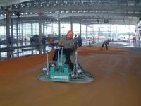 迪樂堡地坪耐磨骨料施工